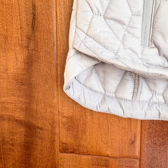 NWT Free Country Ladies Quilted Sherpa Vest Size M Gray - Picture 11 of 11